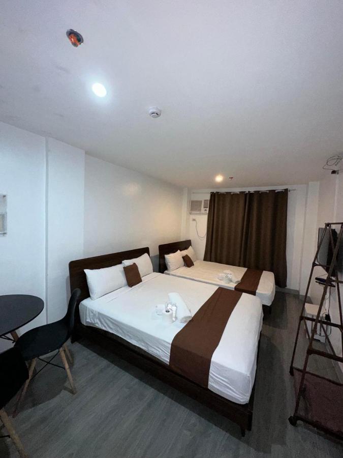 Aden Hotel Makati City Kültér fotó
